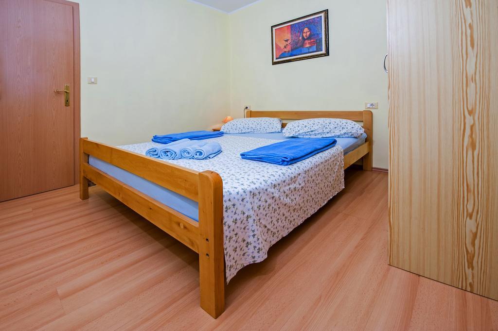 Apartments Karmen Rovinj Exterior foto